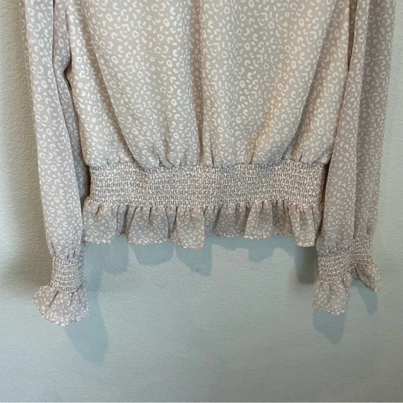 Japna Cream Long Sleeve Blouse with Smocked Ruffles Women’s Size Large - Picture 4 of 8